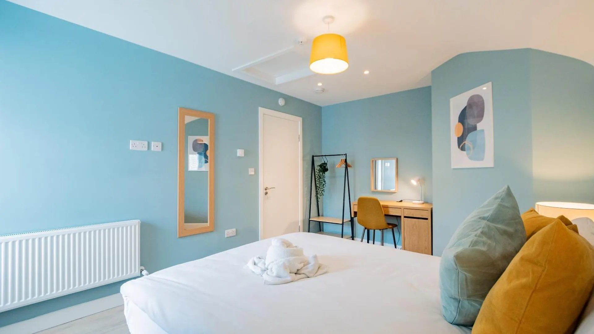 Ferienhaus Villa The Large Group House -Sleeps 21 Dublin