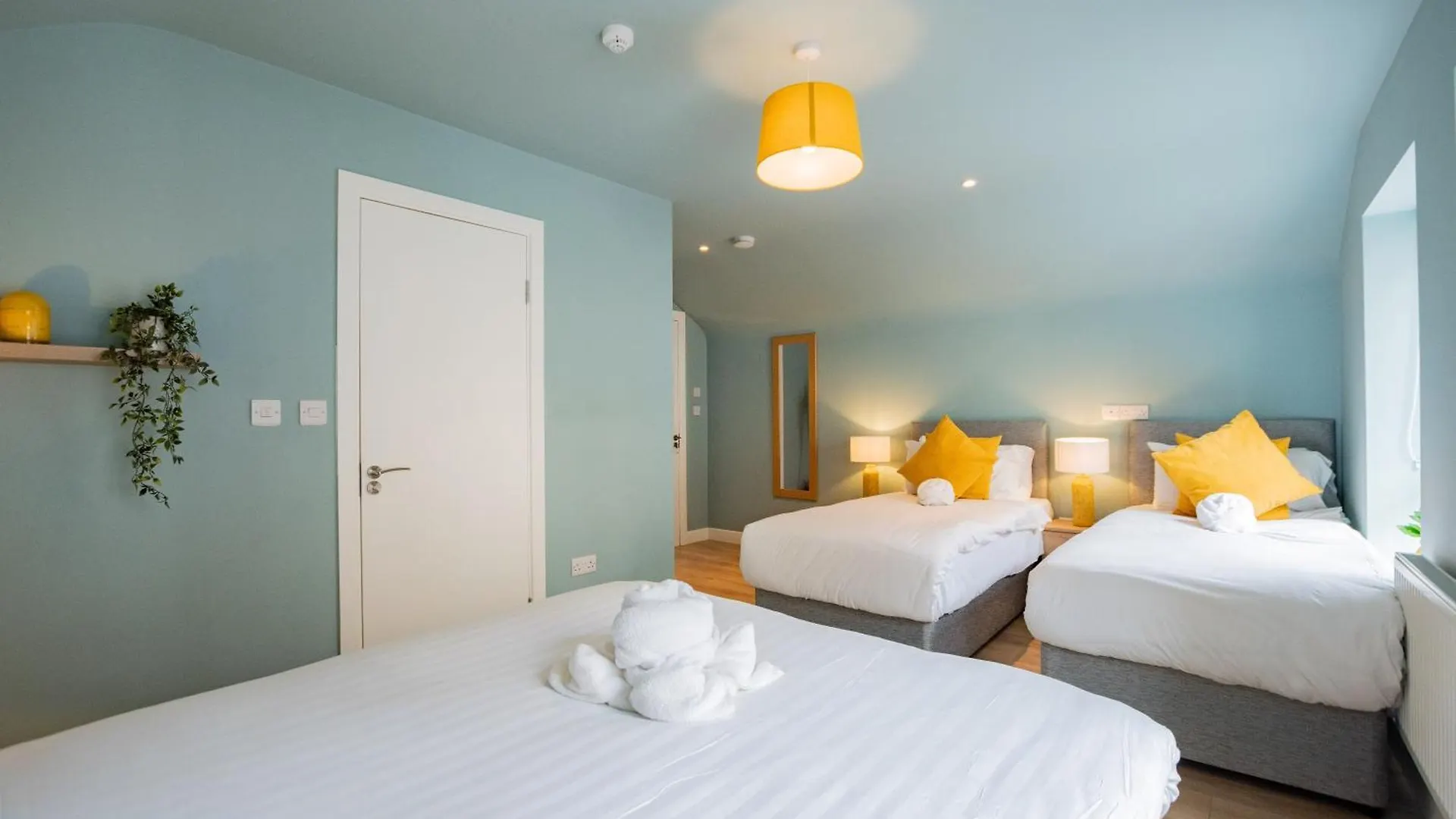 Villa The Large Group House -Sleeps 21 Dublin
