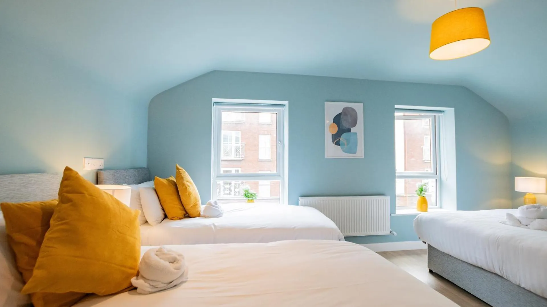 Villa The Large Group House -Sleeps 21 Dublin 0*,  Irland